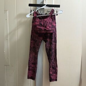 EUC Lululemon Bra and Pant set
